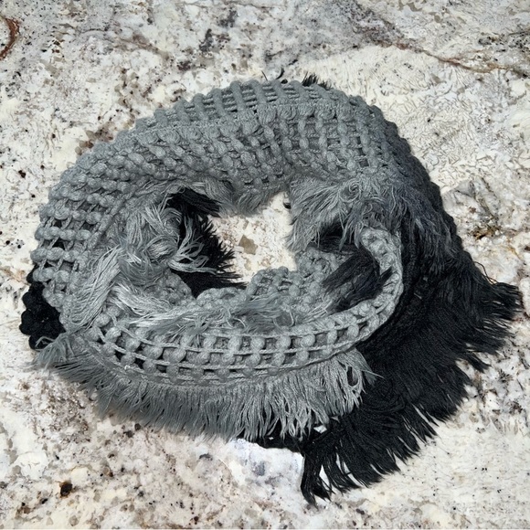 Steve Madden Accessories - NWT Steve Madden Super Soft Ombré Muffler Multifunctional Wrap Scarf